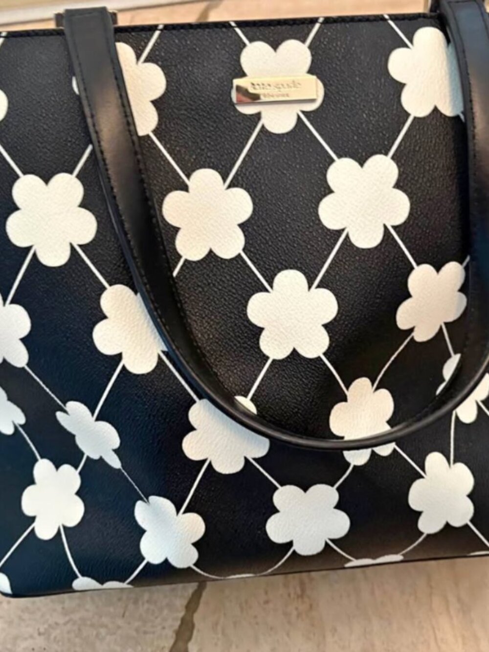Kate Spade Grant Street Vinyl Floral Jules Tote - Picture 3 of 7